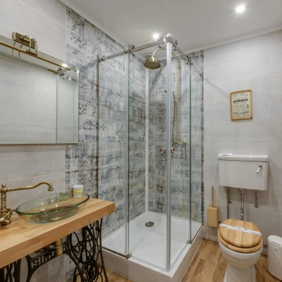 reforma de bano con cambio de banera a ducha en a grana